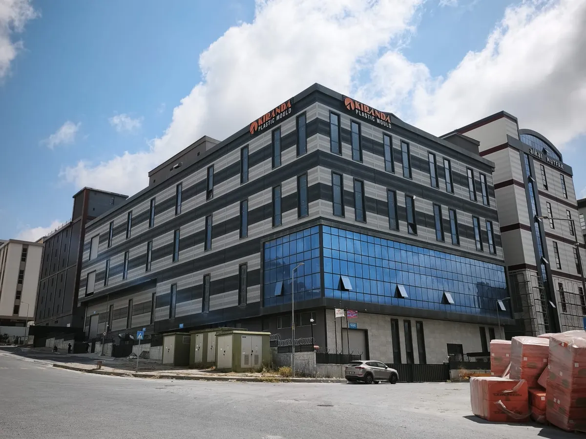 Kranda Plastik — uygulama yapılan yapı
